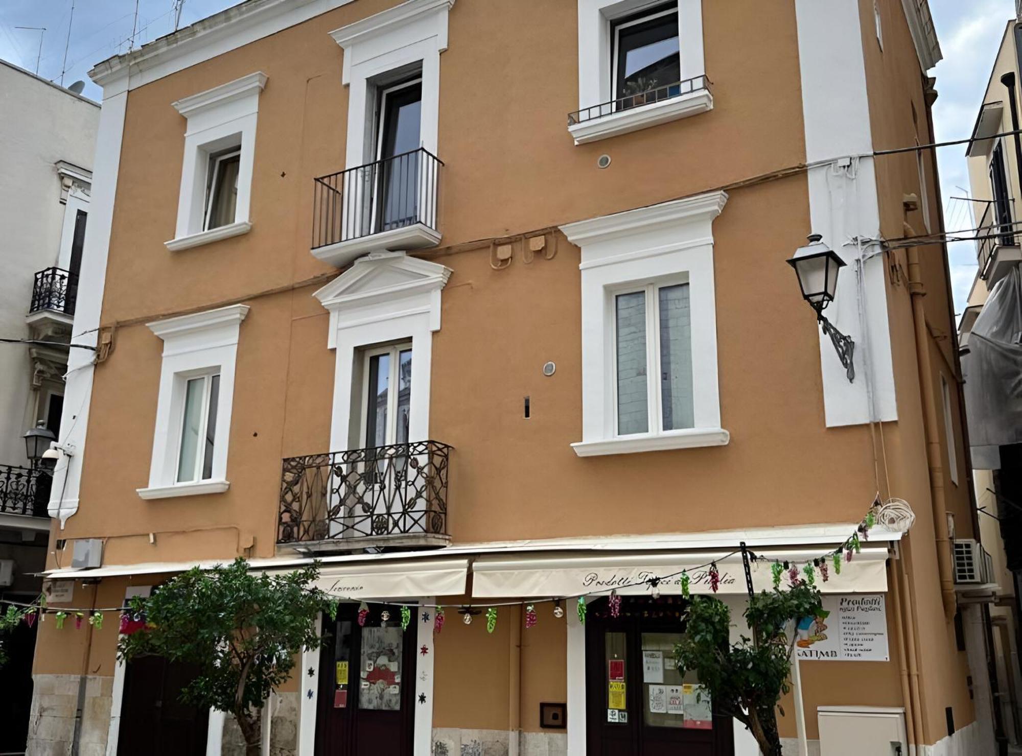 Bari Landlord 8 - Una Finestra Sulla Cattedrale Zewnętrze zdjęcie